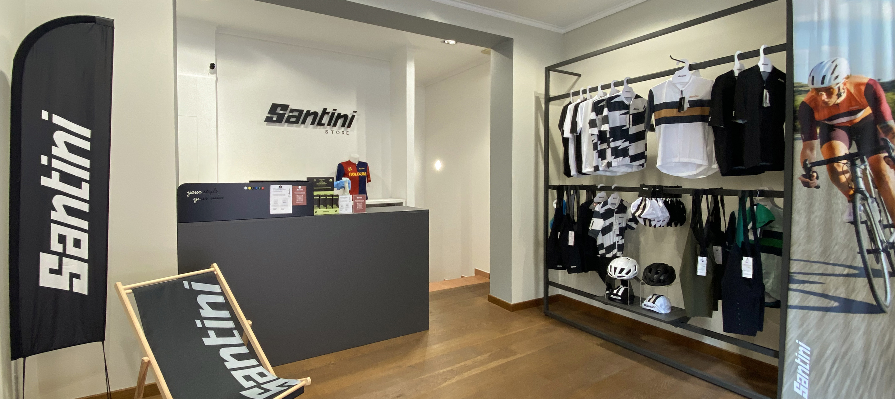 Santini Flagship Store in Bologna