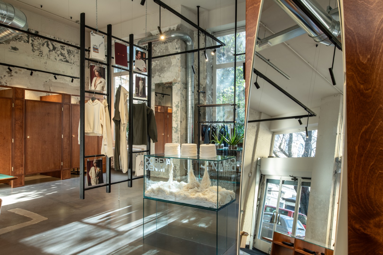 Candiani Store in Milan Candiani Store in Milan